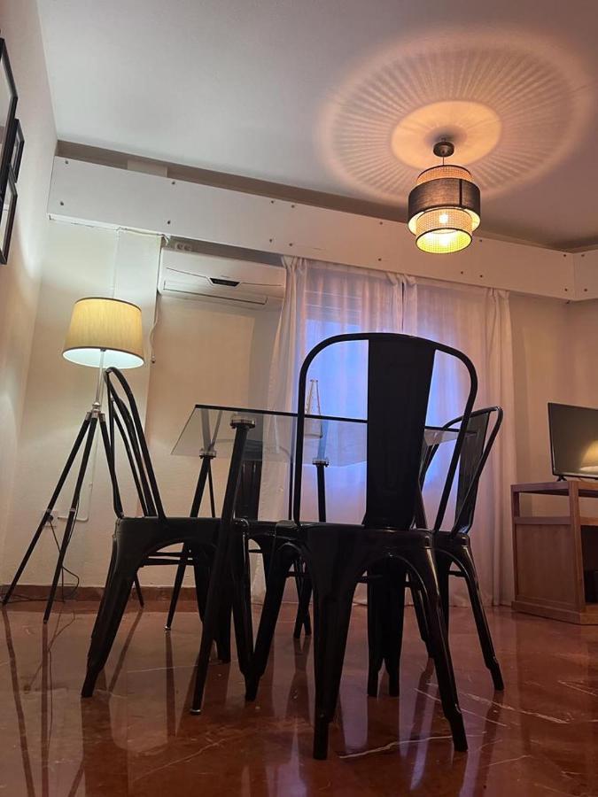 Apartamento Turistico R. Gonzalez Abreu Sevilla Dış mekan fotoğraf