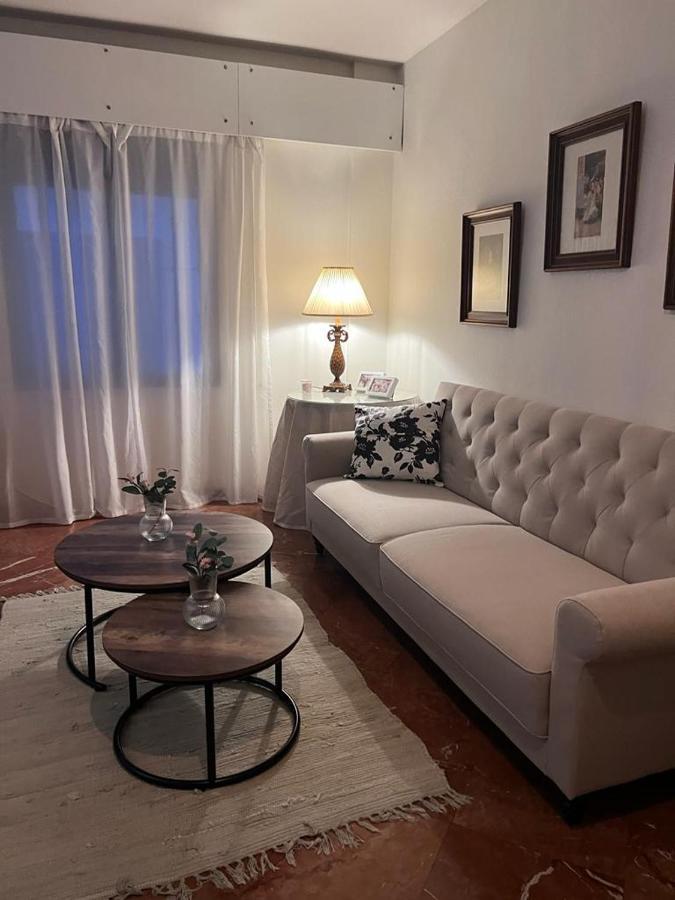 Apartamento Turistico R. Gonzalez Abreu Sevilla Dış mekan fotoğraf