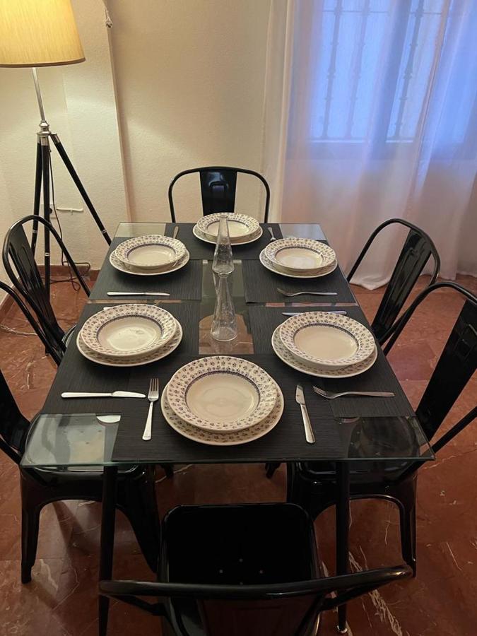 Apartamento Turistico R. Gonzalez Abreu Sevilla Dış mekan fotoğraf