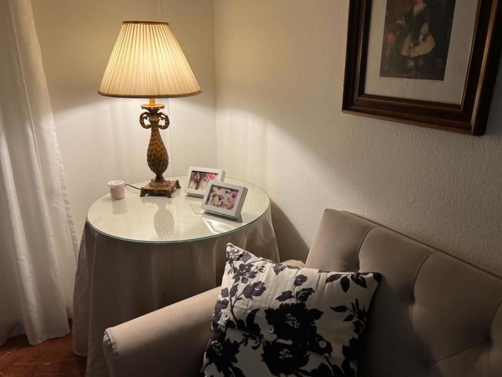 Apartamento Turistico R. Gonzalez Abreu Sevilla Dış mekan fotoğraf
